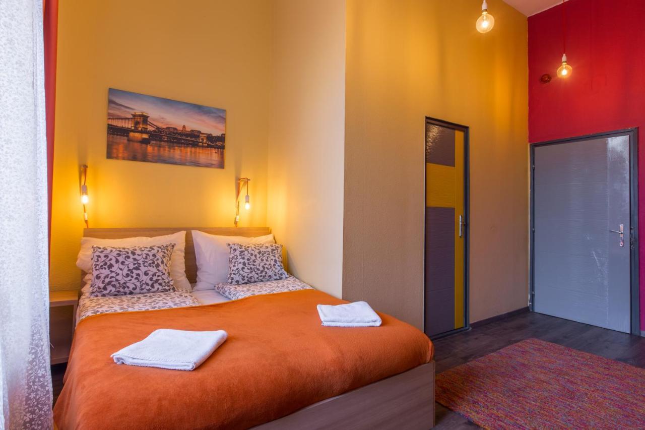 Goodmo House Hostel บูดาเปสต์ ภายนอก รูปภาพ